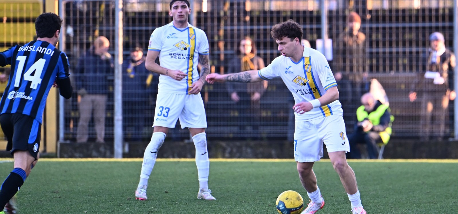 PERGOLETTESE IN RIMONTA, PARITÀ TRA BENEVENTO E MONOPOLI
