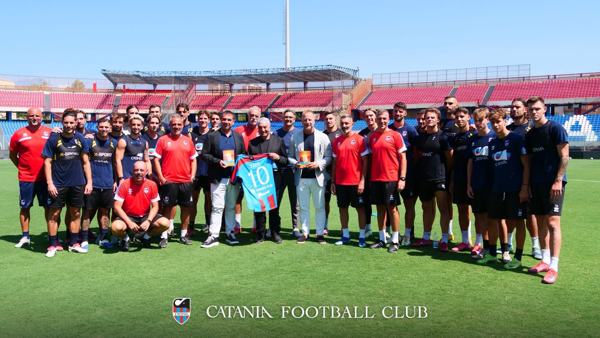 IL CATANIA FC RICEVE L’IMPORTANTE EGITTOLOGO ZAHI HAWASS